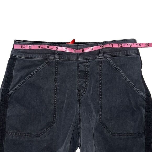 Spanx Stretch Twill Shorts, 6" Gray Black Pull-on Elastic Waist Sz S Small - Picture 5 of 6